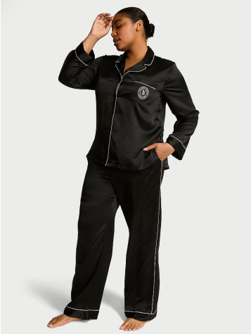 Dlhý Pyžamový Komplet Z Glazovaného Saténu