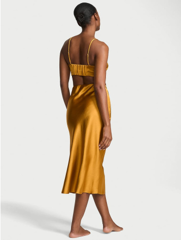 Set z Luxusného Saténu: Crop Bandeau Top a Spodnička